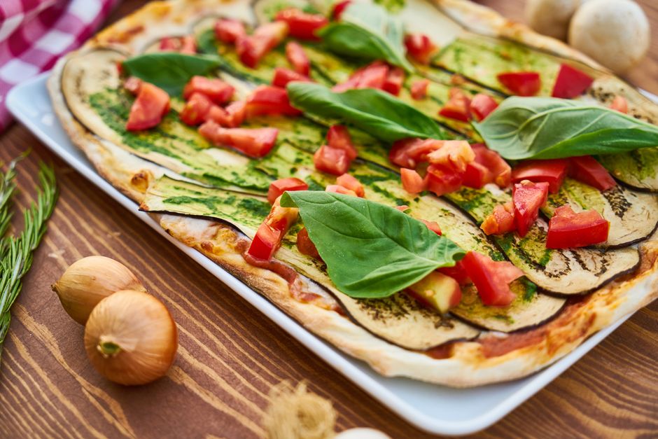 Base de coliflor al horno con verduras