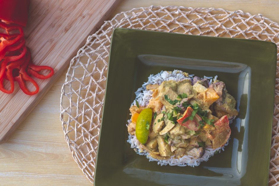 Pavo al curry con leche de coco